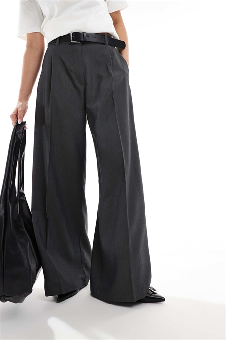 Брюки с высокой талией и широкими брючинами артикул 141858540