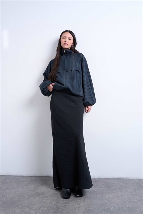 Сверхмягкая юбка средней длины из купро, с косой отстрочкой артикул 152317477