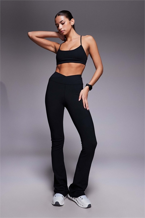 Леггинсы для йоги с микроребристой резинкой на талии и зауженными штанинами артикул 151100790