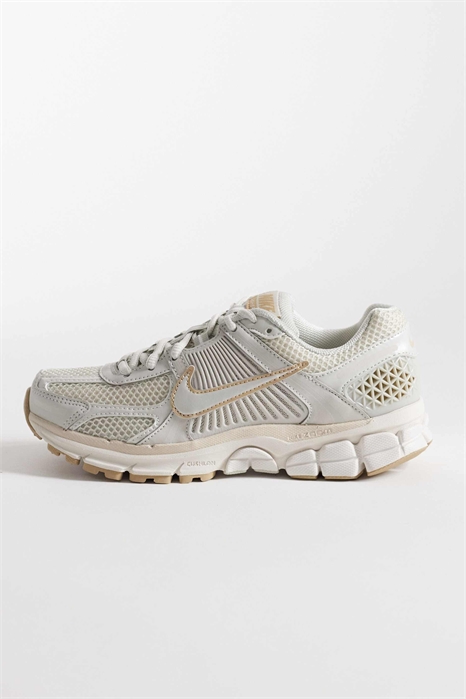 Кроссовки Zoom Vomero 5 артикул 149995609