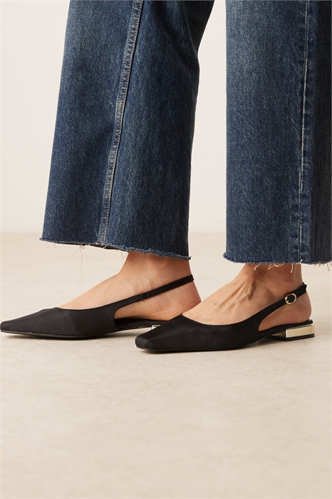 Балетки Logan со шнурком сзади артикул 146784334