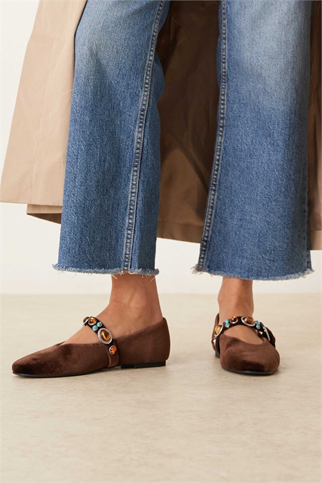 Балетки «Мэри Джейн» с украшениями от Leah артикул 148925740