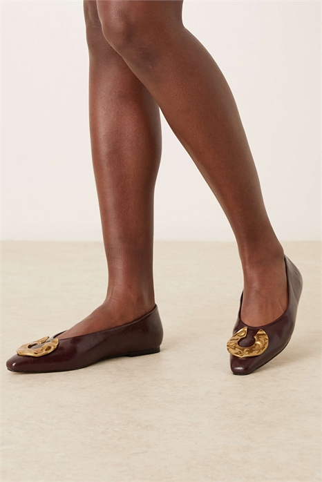 Балетки с заостренным носком и отделкой в стиле Ламберта артикул 148953180