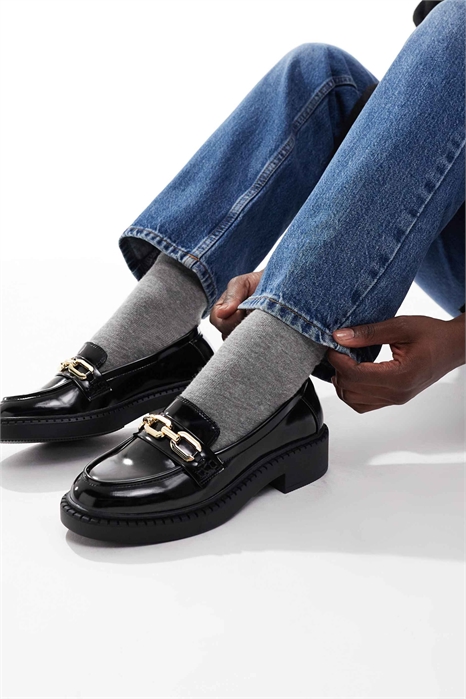 Лоферы с широким носком и ремешком артикул 151897796