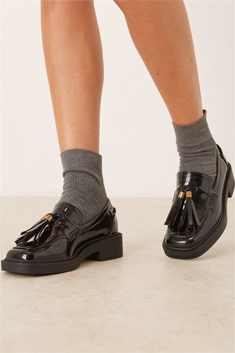 Лоферы Matrix с квадратным носком и кисточками артикул 149249538