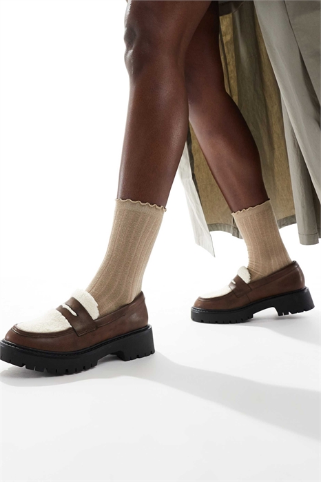 Лоферы Olivia из меховой ткани контрастного цвета артикул 147897336