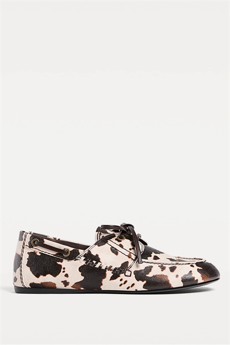 Мягкие мокасины с животным принтом в разноцветном исполнении артикул 150601420