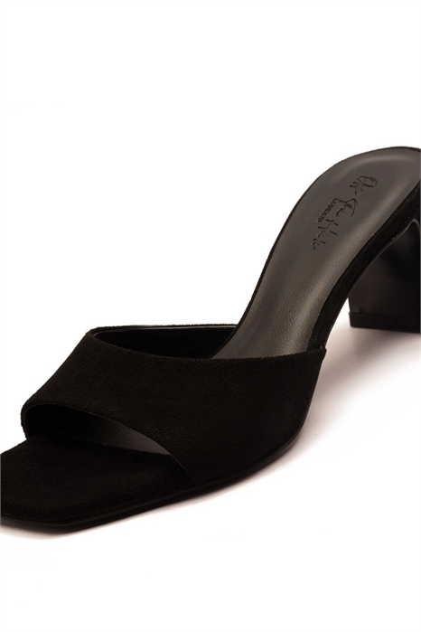 Женские сандалии на каблуке из замши «PARK» с блочным каблуком артикул 148272971