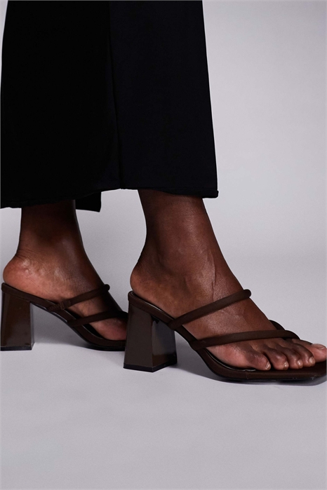 Сандалии-муле на каблуке Simmi London Ellie артикул 153399162