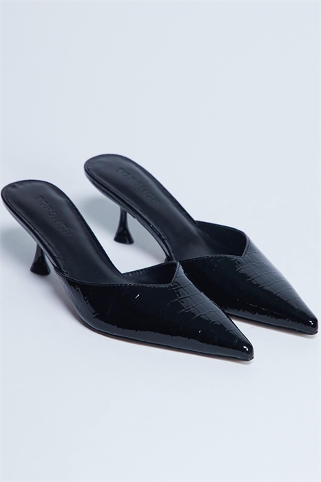 Туфли-муле с закрытым носком из лакированной кожи под крокодил от Ivette артикул 145397955