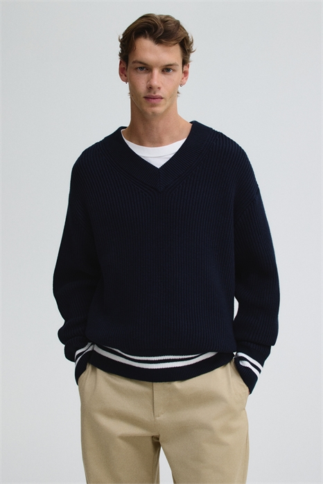 Вязаный джемпер в рубчик артикул 1303007002