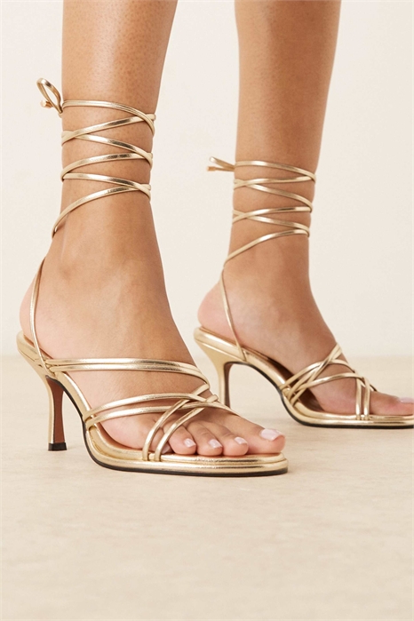 Сандалии на среднем каблуке с ремешками вокруг щиколотки и завязками артикул 151997420