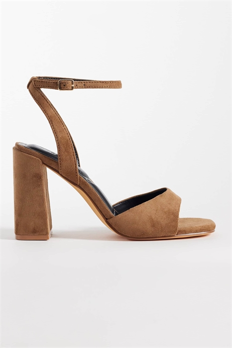 Сандалии на блочном каблуке артикул 152710632