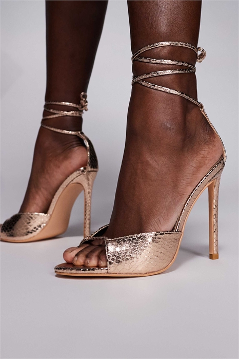 Сандалии на каблуке с ремешком вокруг лодыжки от Kalisto артикул 152193490