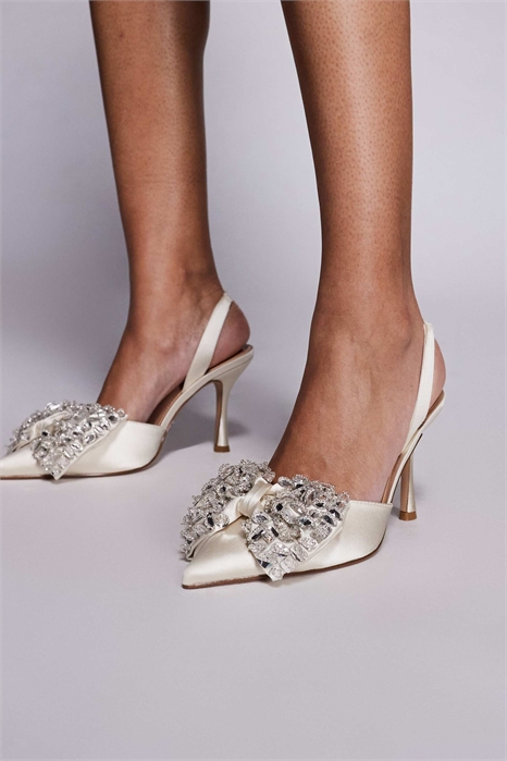 Туфли на каблуке с украшенным бантом артикул 151523344