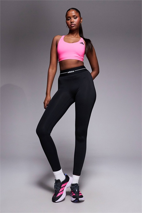 Леггинсы adidas Training Hyperglam с линейным рисунком по всей длине артикул 150043827