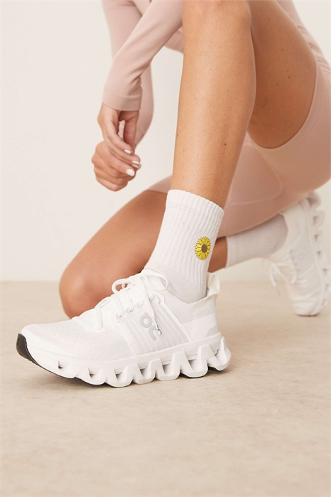 Кроссовки для бега ON Cloudswift 4 артикул 140890792