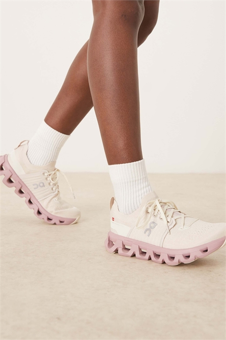 Кроссовки для бега ON Cloudswift 4 артикул 143750458