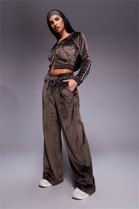 Джоггеры из велюра с широкими брючинами артикул 149954297