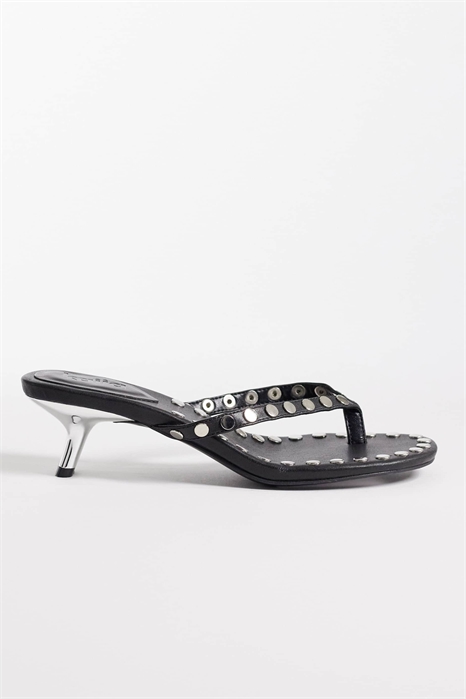 Стринги на низком каблуке с эксклюзивными заклепками артикул 154764154