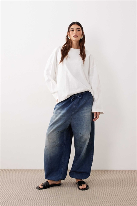 Джинсы Quinn с зауженным кроем и шнурком на талии артикул 153516721