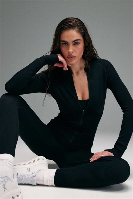 Топ с длинными рукавами на молнии и плавными линиями силуэта артикул 151864520