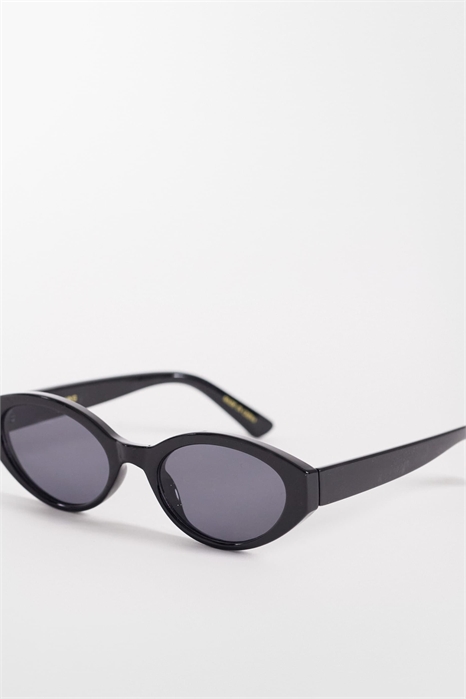 Овальные солнцезащитные очки в стиле «кошачий глаз» артикул 155672854