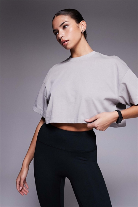 Укороченная футболка Icon из плотной хлопковой ткани с технологией быстрого высыхания артикул 151738950