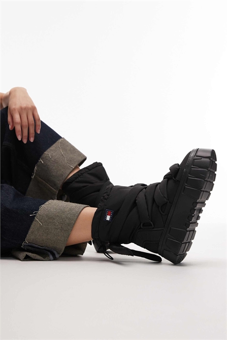 Массивные зимние сапоги артикул 148889468