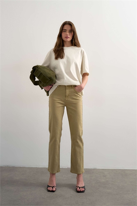 Джинсы Orson средней посадки с прямым кроем артикул 154280103