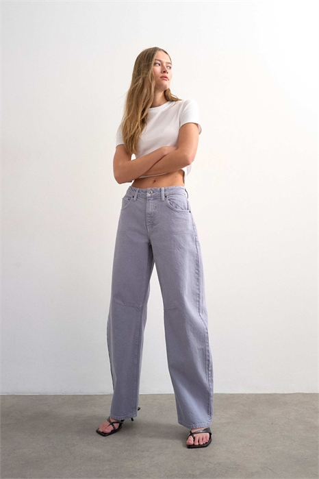 Джинсы с завышенной талией артикул 154079507