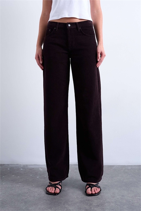 Джинсы Ember с низкой посадкой и прямыми брючинами артикул 144641883