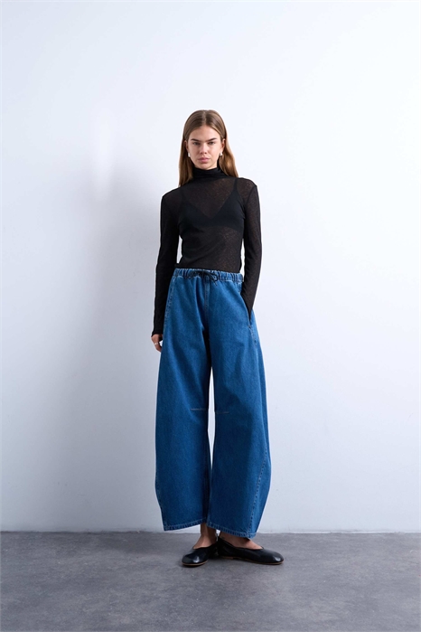 Джинсы с зауженными штанинами артикул 152318729