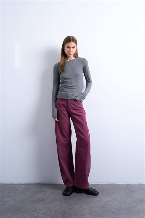 Джинсы с завышенной талией и расклешенными брючинами артикул 150838021