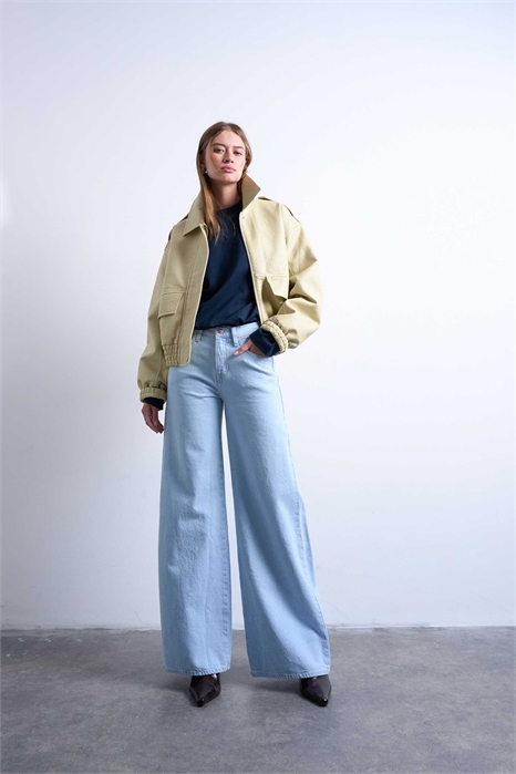 Джинсы средней посадки с широкими брючинами артикул 149048324