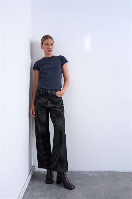 Джинсы прямого кроя средней посадки артикул 149833771