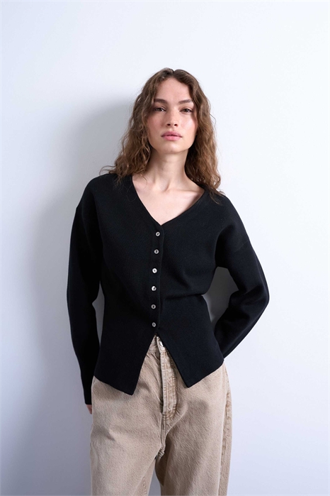 Вязаный кардиган с V-образным вырезом, удлиненным кроем и затягивающейся талией артикул 147257530