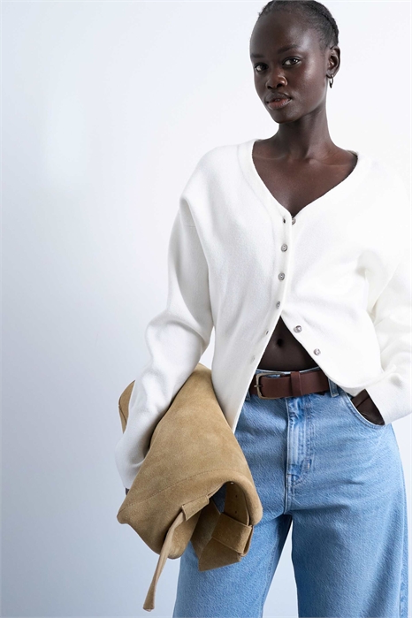 Вязаный кардиган с V-образным вырезом, удлиненным кроем и затягивающейся талией артикул 147257531