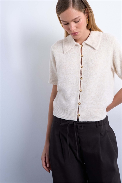 Вязаный кардиган с воротником и короткими рукавами артикул 149628249