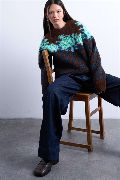 Свитер с вязаными цветами и узором «аргил» артикул 149033002