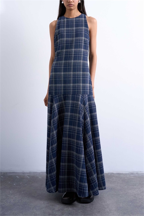 Платье средней длины с заниженной талией и круглым подолом артикул 148531605