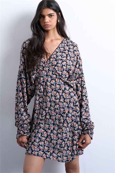 Мини-платье с длинными рукавами в стиле «ти-шот» артикул 150662440