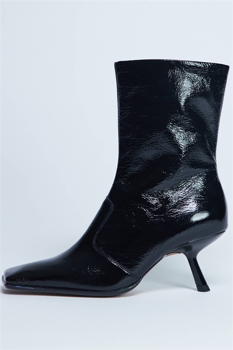 Ботинки Sienna из кожи премиум-класса с квадратным носком и каблуком средней высоты артикул 149850913