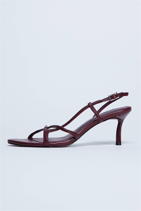 Сандалии Amelia на среднем каблуке артикул 148033213