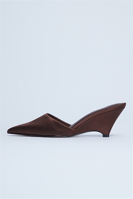 Туфли «Энни» на танкетке с закрытым носком артикул 148074254