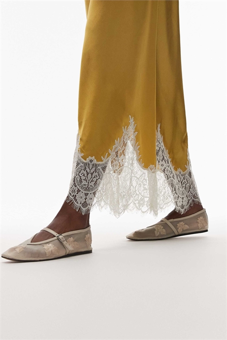 Балетки с вышитым цветком от Alex артикул 141532301