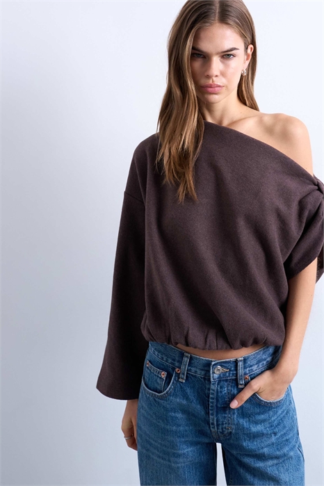 Топ с длинными рукавами, открытыми плечами и узелком на боку, с мягкой текстурой артикул 152941536