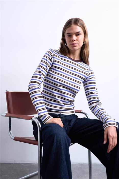 Футболка с полосками и длинными рукавами на каждый день артикул 150323736