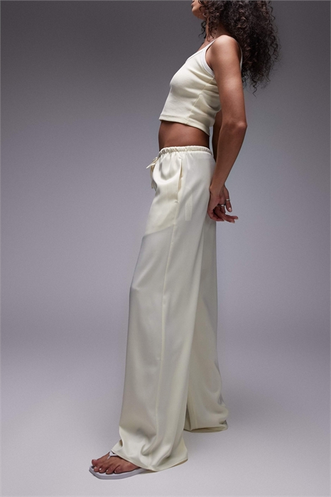 Брюки с широкими брючинами и атласным поясом артикул 140702118