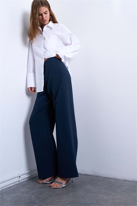 Чистые брюки с зауженным кроем артикул 148293147